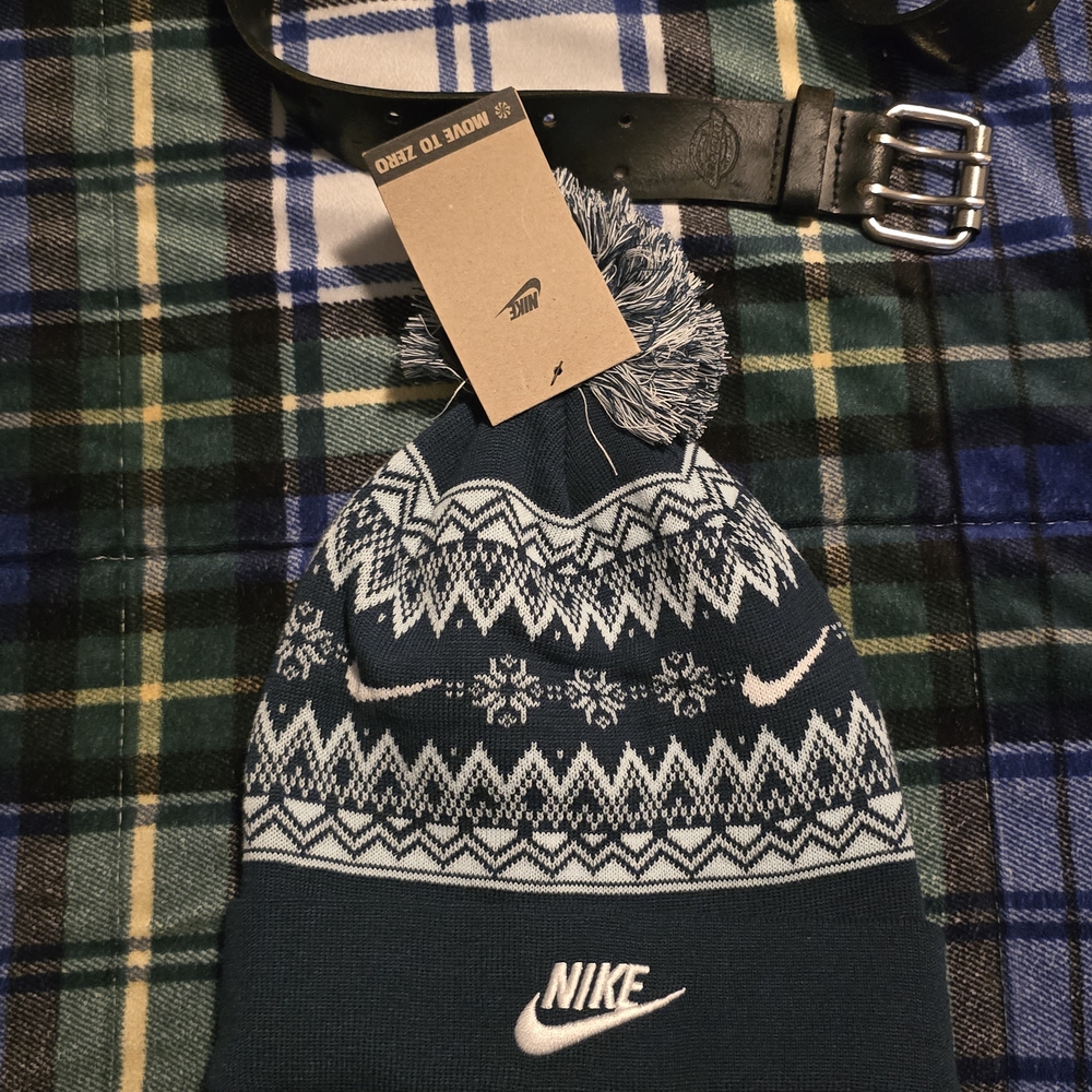 Nike Navy and White Patterned Beanie